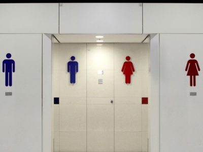 Zagłosuj, by w mieście stanęła publiczna toaleta. Szczytna idea farsą