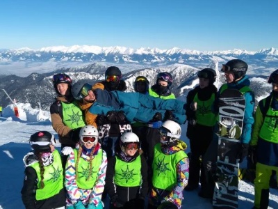 Praktyczne wskazówki i ciekawostki z życia obozów narciarskich