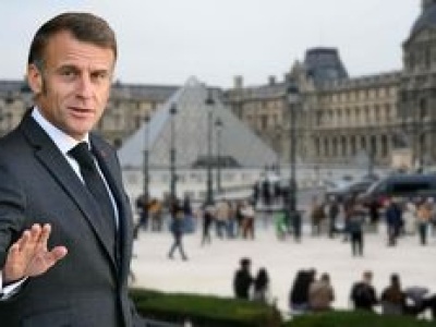 Macron: sprawcy kradzieży w Luwrze staną przed sądem