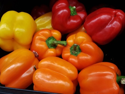 Import wygrywa z polską papryką. Rolnicy biją na alarm