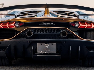 Luksusowy zapach spalin. Lamborghini odżegnuje się od elektryków