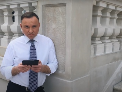 Andrzej Duda dostał pracę w „polskim Revolucie”. Będzie odpływ klientów?
