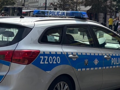 Wiemy, kim jest sprawca ataku na biuro PO przy Wiejskiej. Policja dobrze go zna