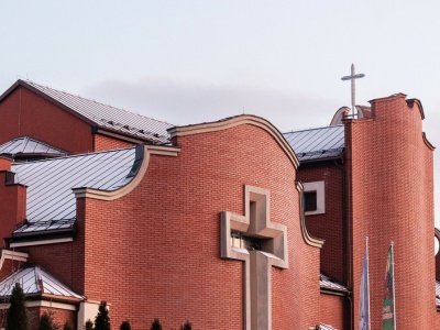 Zbrodnia na plebanii. Śledczy zdecydowali ws. zabójcy proboszcza