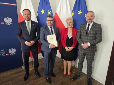 Bezpieczniejsze ulice i szkoły dzięki programowi „Razem Bezpieczniej” (zdjęcia)