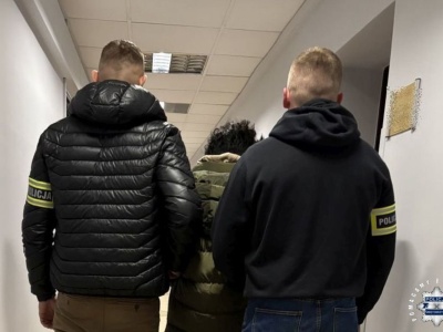 Złapany w taksówce z gotówką. 16-latek oszukał seniora z Końskich