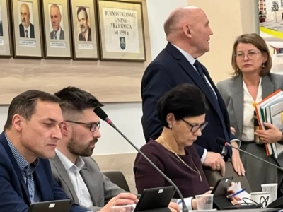 Internauci zdecydowanie przeciw podwyżce pensji burmistrza Długozimy