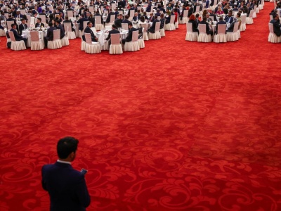 Chiny robią to raz na pięć lat. Kilka razy zatrzęsły tak światem. Teraz wracają do 