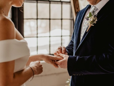 Afera w Wielkiej Brytanii. Rządowa instytucja chwaliła związki kuzynów