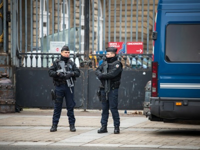 Francuski wstyd w Luwrze. Biżuteria Napoleona zniknęła w biały dzień