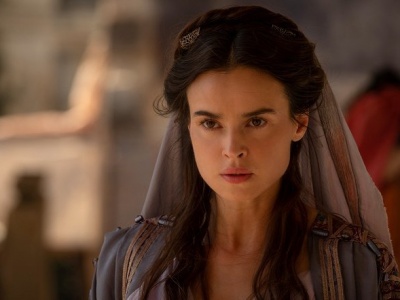 Afera wokół kontynuacji Pasji Mela Gibsona! Poszło o Kasie Smutniak w roli Maryi