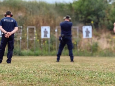 Poszła na spacer do lasu, trafiła ją kula w głowę. Na strzelnicy akurat ćwiczyli policjanci
