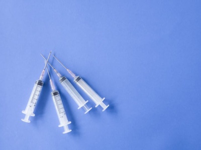 Do marca 2026 roku ma powstać e-Karta Szczepień. MZ powołało specjalny zespół