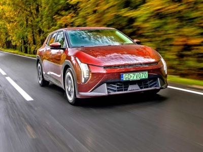 Nowa Kia EV4 – sprawdzamy, jak jeździ nowy kompaktowy elektryk