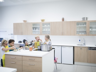 PiS ręka w rękę z lewicą? Darmowe obiady to porozumienie w słusznej sprawie