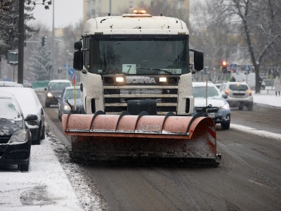 Śniegu w prognozach jeszcze nie widać, ale sól już czeka. Drogowców zima nie zaskoczy?