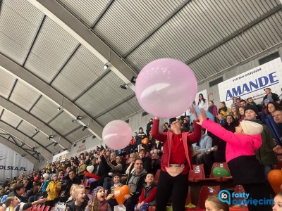 Gwiazdy, emocje i pomoc, czyli 11. Bajkowy Mecz Hokejowy