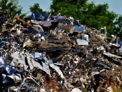 Złom z Ukrainy zalewa Polskę! Liczby szokują, urzędnicy nie reagują