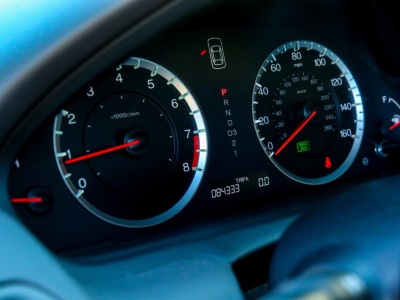 Polacy zimą nadal popełniają ten błąd. Efekt? Zatkane wtryski, mandaty i wyższe spalanie