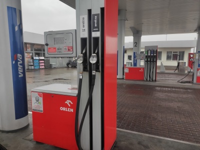 Czy biodiesel to strzał w kolano? I tak wolimy olej napędowy B0 niż B7, bo rolnicy wiedzą lepiej