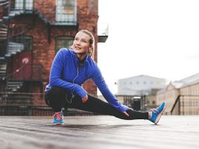 Jak się ubrać na bieganie? 7 porad od mistrzyni i mistrza maratonu