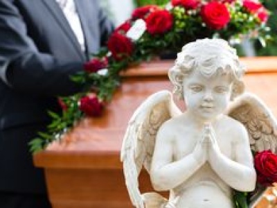 Te opłaty na cmentarzach są nielegalne