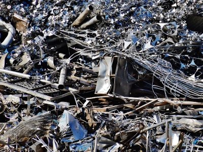 Polska staje się... złomowiskiem Ukrainy. Przywożą nam odpady, których nie jesteśmy w stanie przerobić