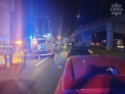 Karambol na Śląsku. Są ranni, występują utrudnienia