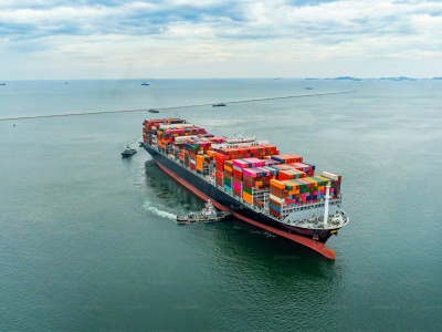 Udany test szlaku morskiego z Chin do Polski. Globalny handel kwitnie