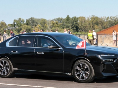 Luksusowe limuzyny dla Kancelarii Prezydenta. Kto będzie nimi jeździł?