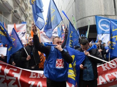 Dlaczego Polacy nie kochają związków zawodowych? 