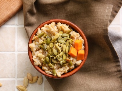 Wystarczą 2 łyżeczki do owsianki. Podniesiesz poziom żelaza i poprawisz odporność