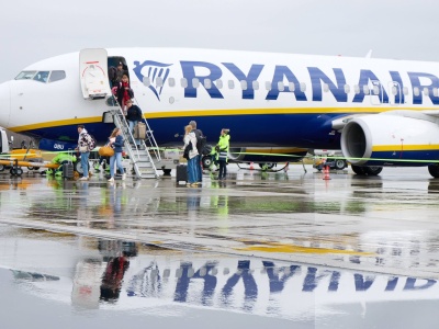Ryanair wycofuje się z kolejnych lotnisk w Europie. Powodem rosnące opłaty lotniskowe