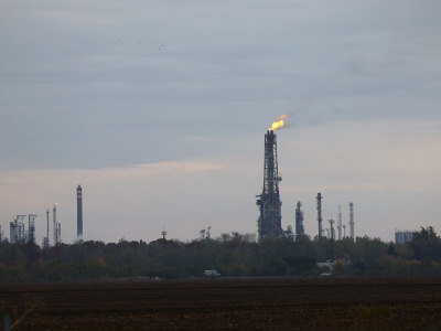Pożar w rafinerii MOL-a może uderzyć w kierowców w regionie