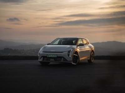 Pierwsza jazda: Kia EV4 - kluczowy model w elektrycznym segmencie