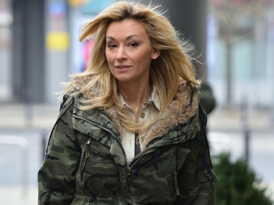 Moro wraca do mody. Jak nosić kurtki i spodnie w ten wzór?