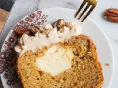 Chlebek marchewkowy z serem