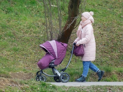 Praca na urlopie macierzyńskim. Uważaj na pułapki