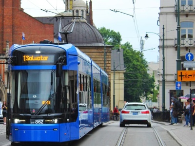 Mniej tramwajów, więcej długu. Kraków tnie kursy, bo zaczyna brakować pieniędzy?
