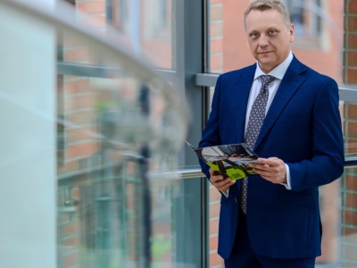 Jest kilka sposobów na obniżenie kosztów oświatowych. Zmiana przepisów nie jest tu potrzebna