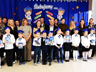 Rozdziele: Pasowanie pierwszoklasistów w Szkole Podstawowej