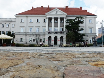 Obradują radni. Są pierwsze ważne finansowe decyzje