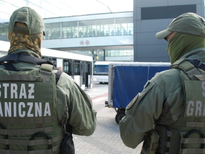 Z Islandii go deportowali, a w Polsce zatrzymali, bo… był poszukiwany dwoma listami gończymi