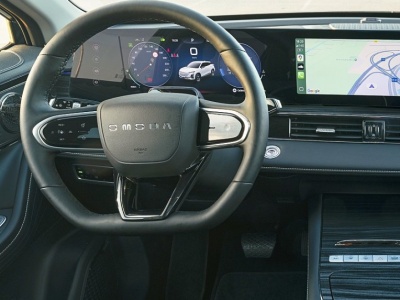 Urwana kolumna kierownicy w materiale TVN Turbo. Omoda & Jaecoo odpowiada, że... tak ma być