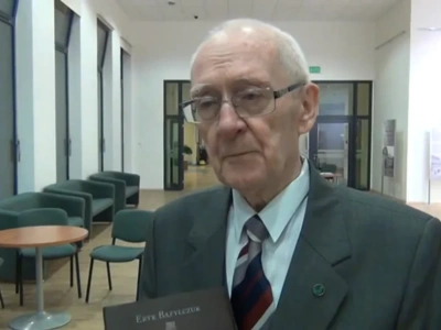 Bydgoszczanin z karabinem bronił budynków w Budapeszcie. 69. rocznica rewolucji na Węgrzech