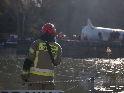 Samolot w Wiśle. Służby lotniskowe ćwiczą