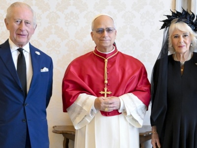 Król Karol III przybył do Watykanu