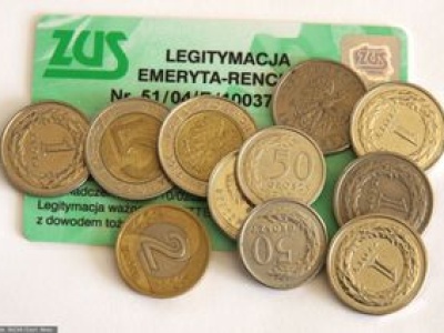 Nie każdy senior o tym wie. To umożliwia legitymacja emeryta
