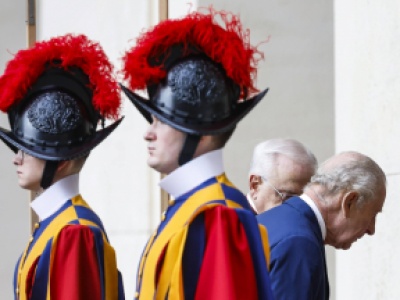 Historyczna modlitwa papieża i brytyjskiej pary królewskiej w Kaplicy Sykstyńskiej