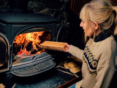 Zakaz pieców na drewno od 2026 roku – lista urządzeń objętych ograniczeniami